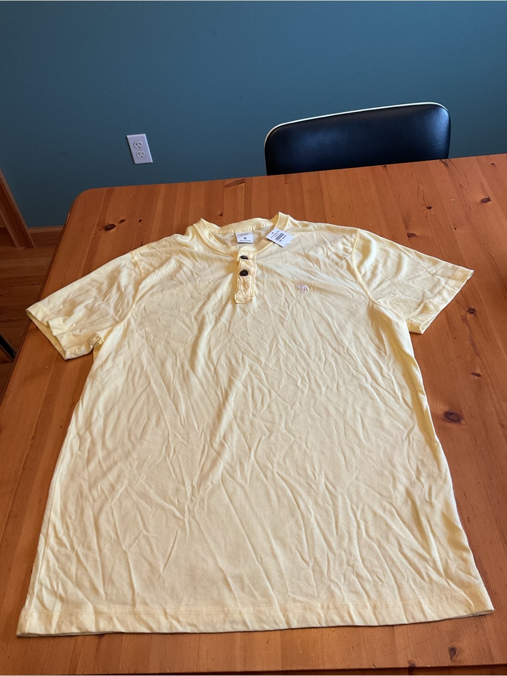 ABERCROMBIE & FITCH YELLOW HENLEY SHIRT MENS SZ M NEW SHORT SLEEVE SUPERSOFT Y2K